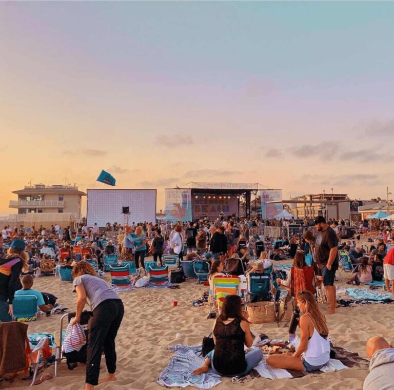 Hermosa Beach outdoor concert, one of the best things to do in the South Bay