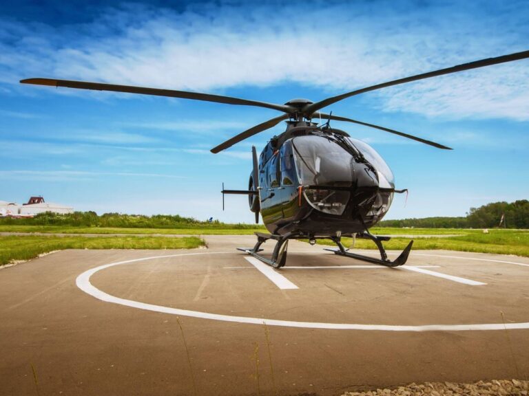 helicopter, helipad, luxurious activities in Los Angeles