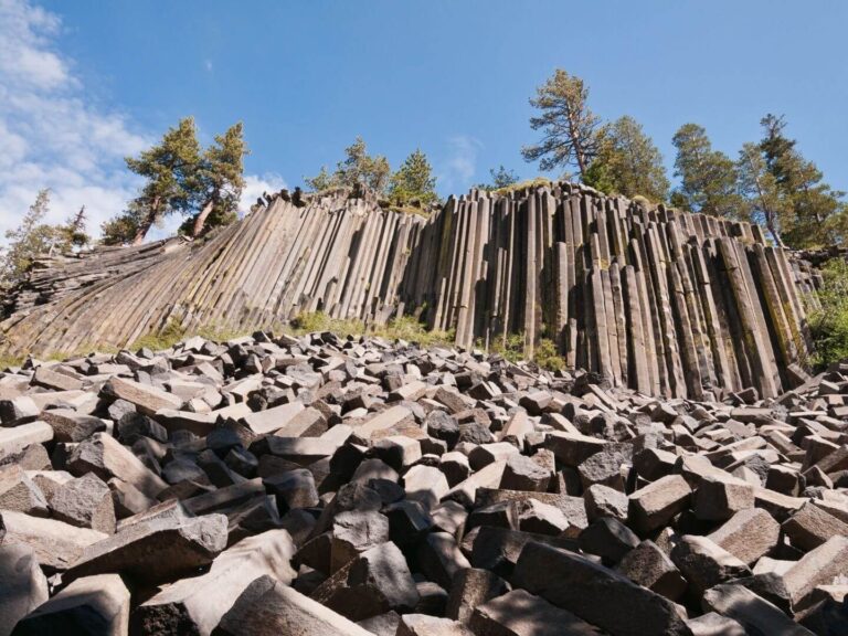 Devils postpile hike, best things to do in Mammoth in the summer