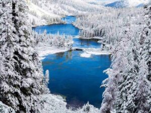 Read more about the article The 15 Best Things to Do in Mammoth Lakes, CA in the Winter
