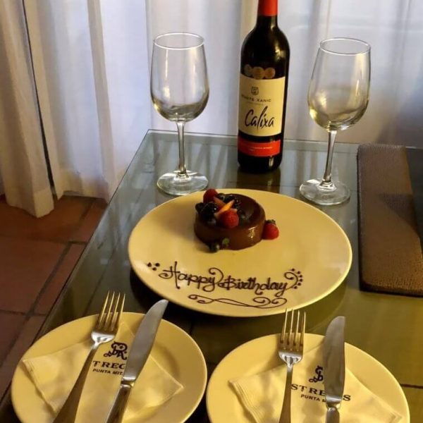 Birthday_cake_from_St_Regis_PuntA_Mita_ (2)